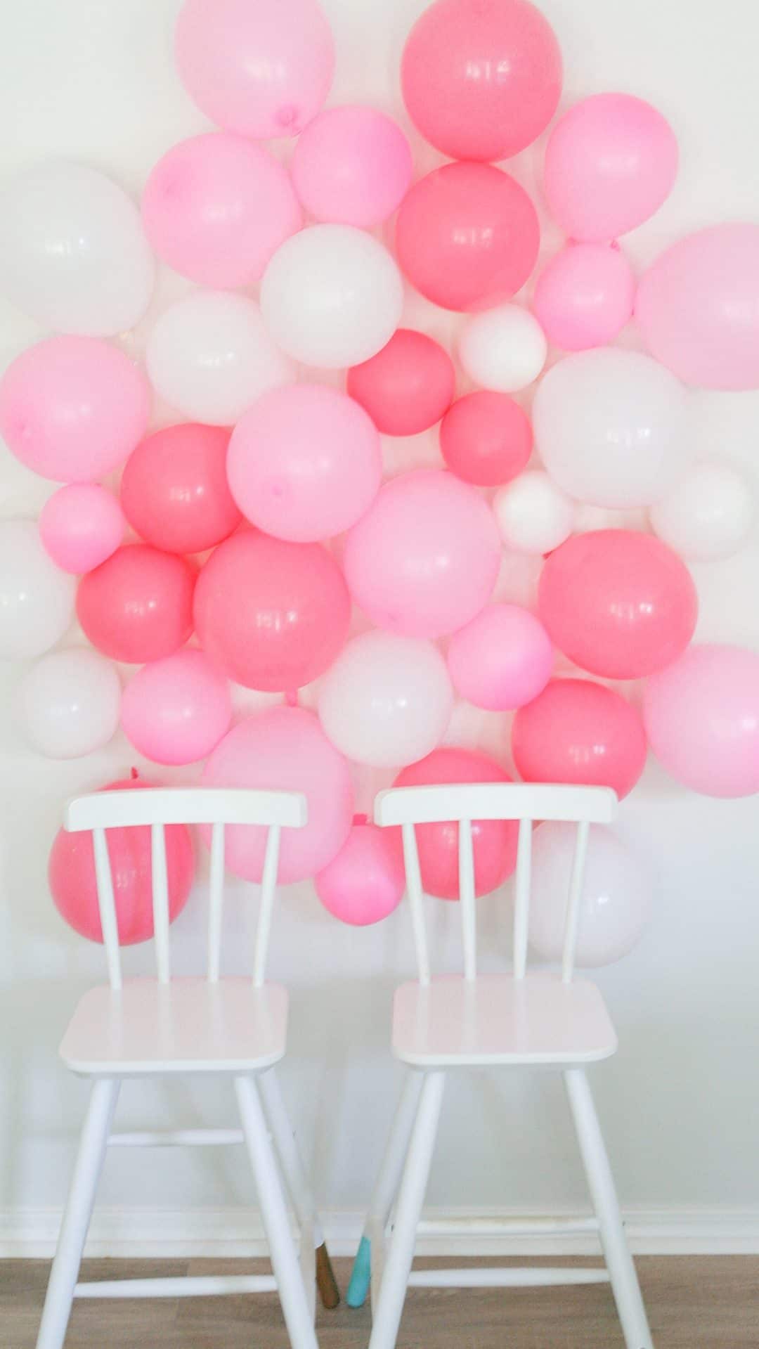 DIY Balloon Wall arinsolangeathome