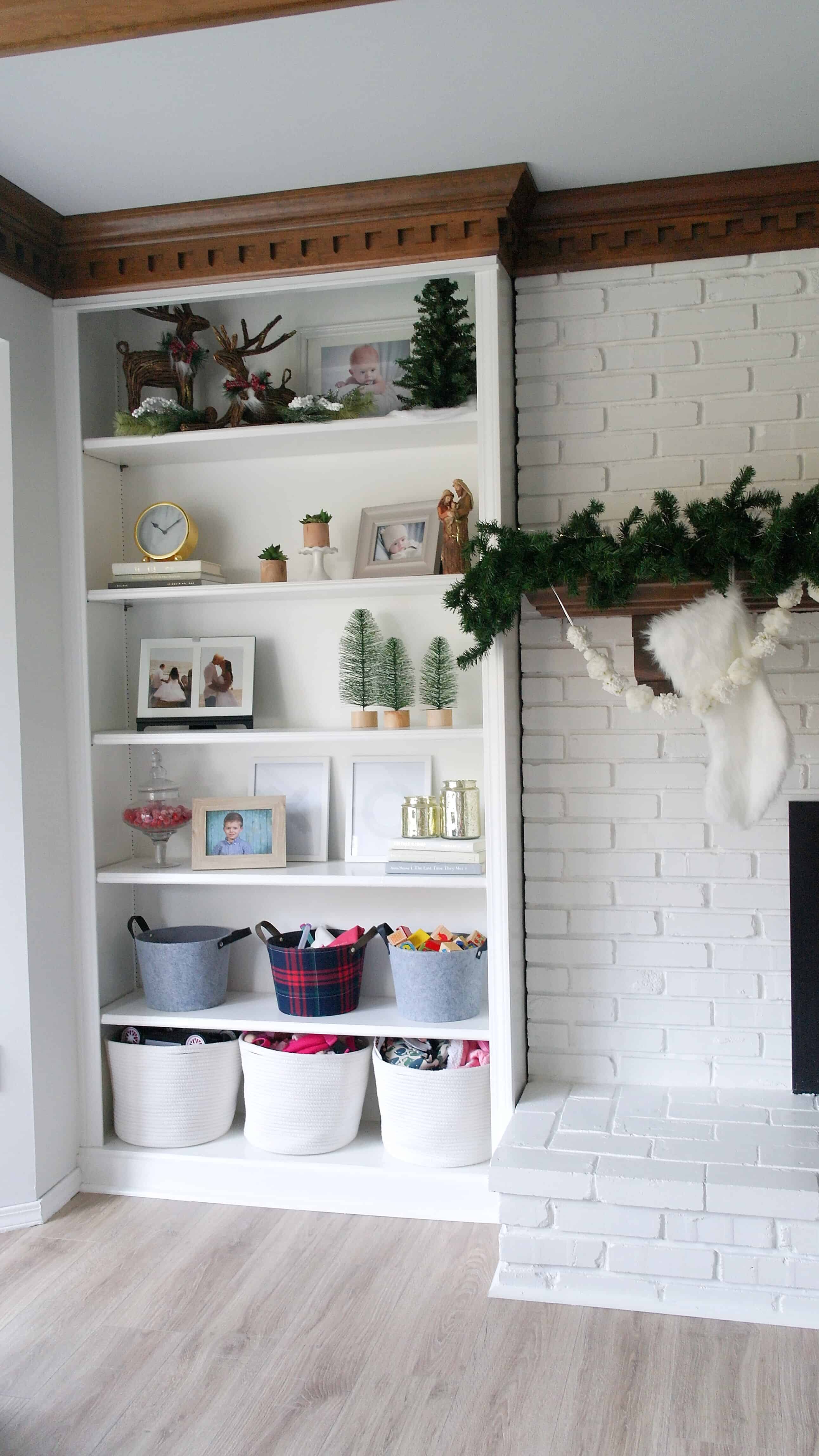 Holiday Decor that Lasts - www.arinsolangeathome.com