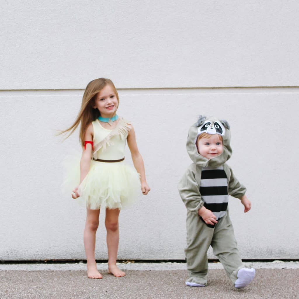 Easy Halloween Costumes for all Ages arinsolangeathome