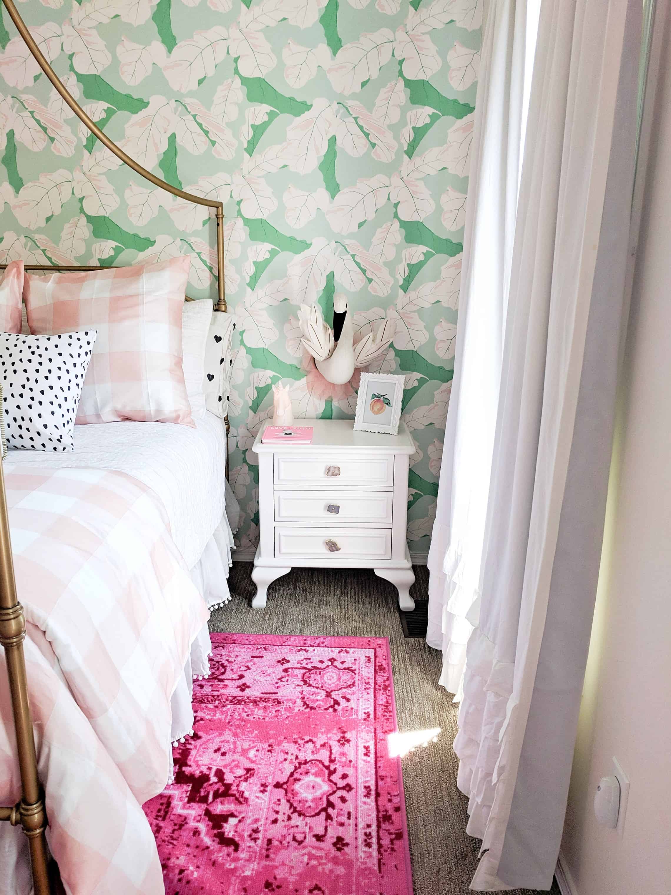 Toddler girl room in green and pink