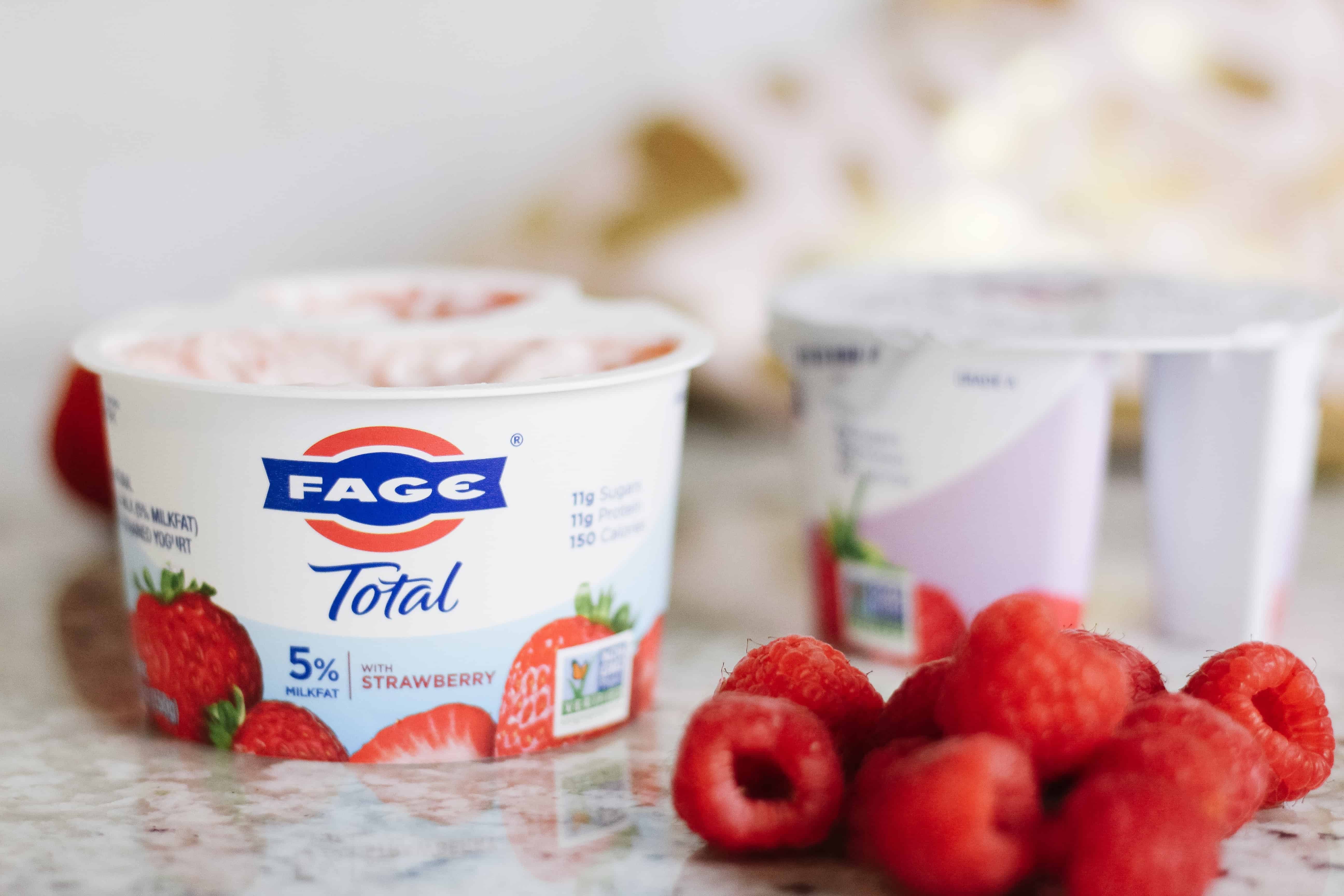 Face Total Split cup yogurt with raspberries