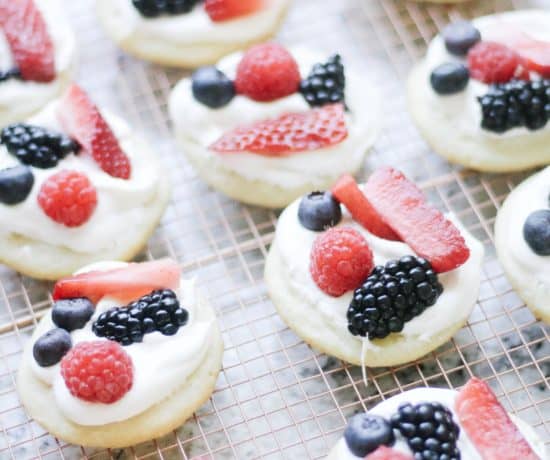 fruit pizza cookies on copper rack