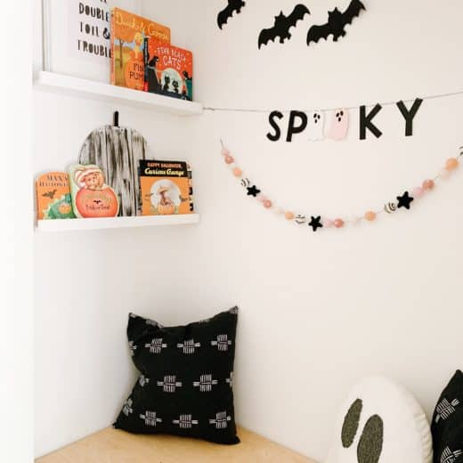 Halloween Book Nook with best toddler halloween books