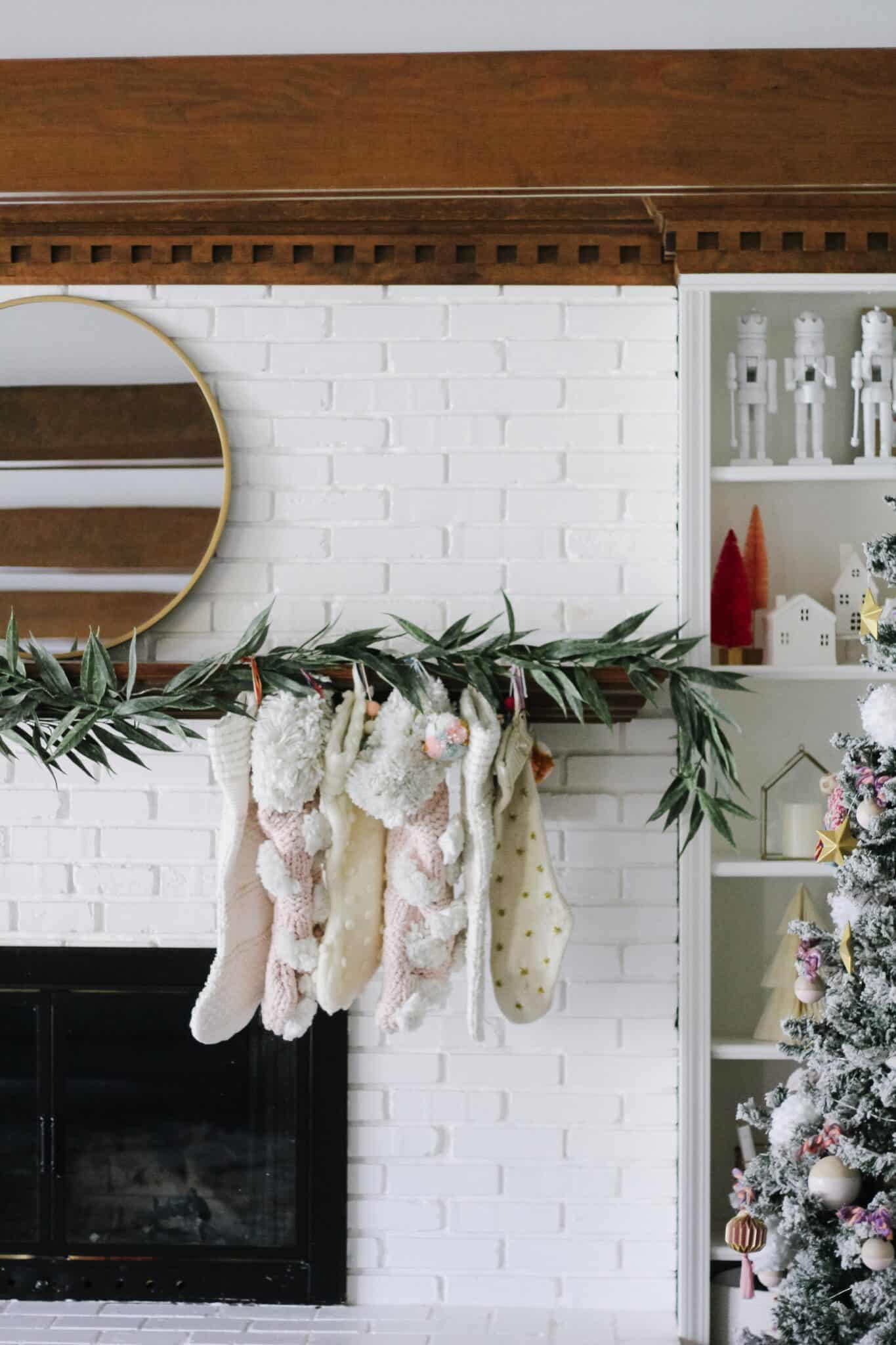 Christmas mantle 