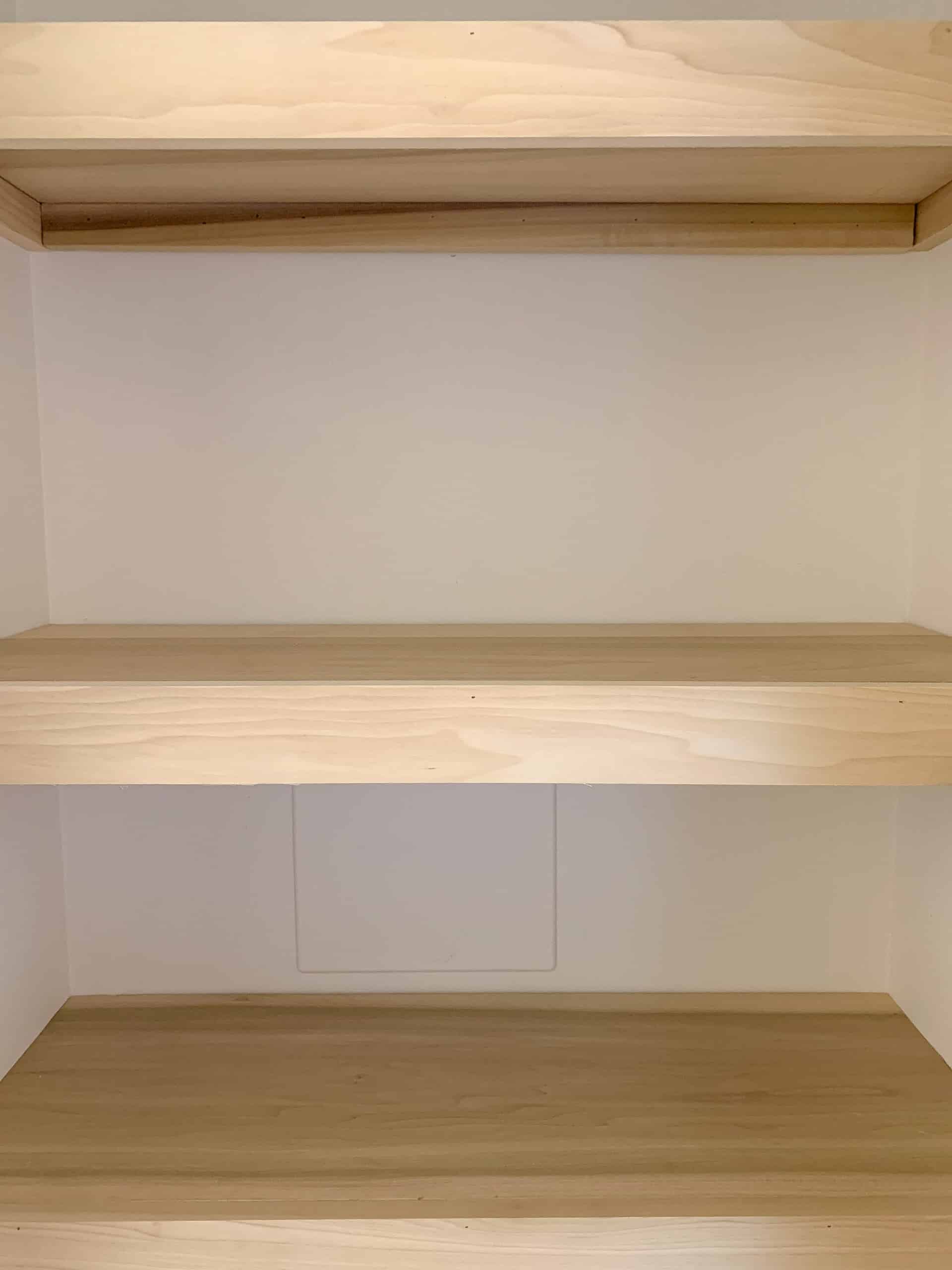 Easy Diy Closet Shelves Tutorial, How To Install Wood Closet Shelves