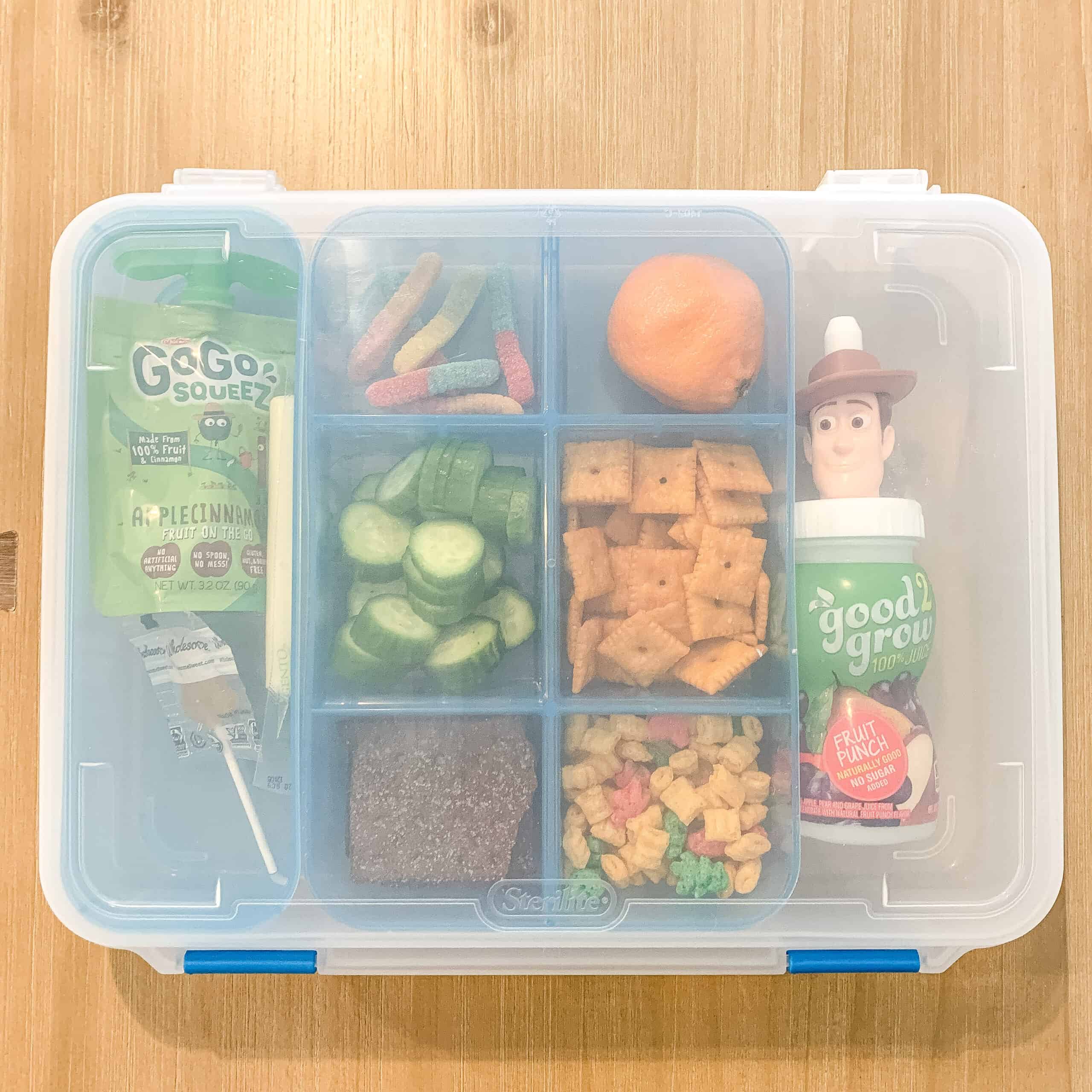 Traveling hack! Snack box, airplane snacks, roadtrip snacks, toddler snacks.