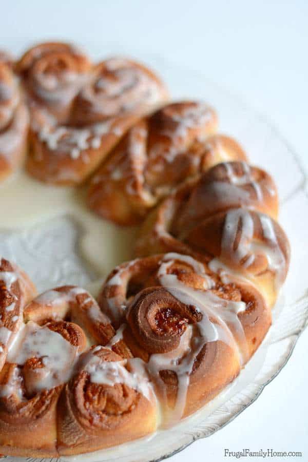 ring of raspberry rolls on glass plate