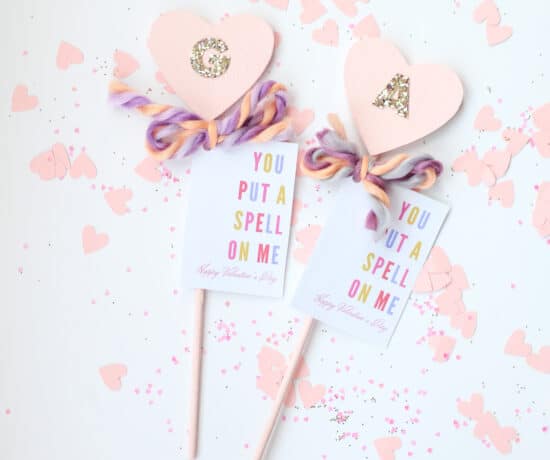 DIY heart wand with valentines