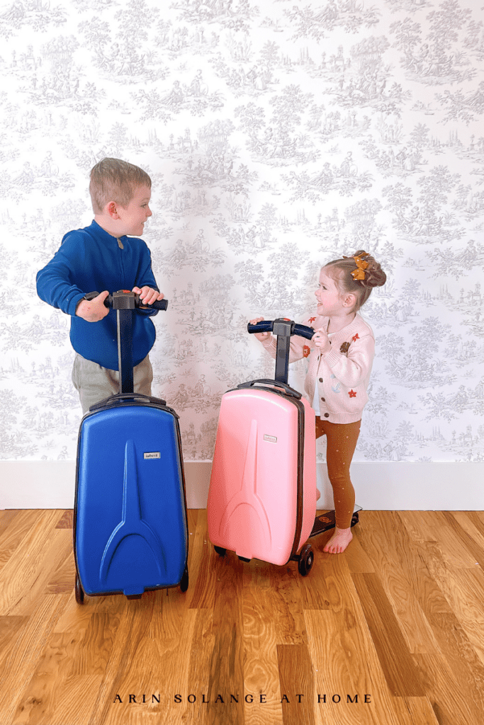 Hacks for Traveling with Toddlers - arinsolangeathome