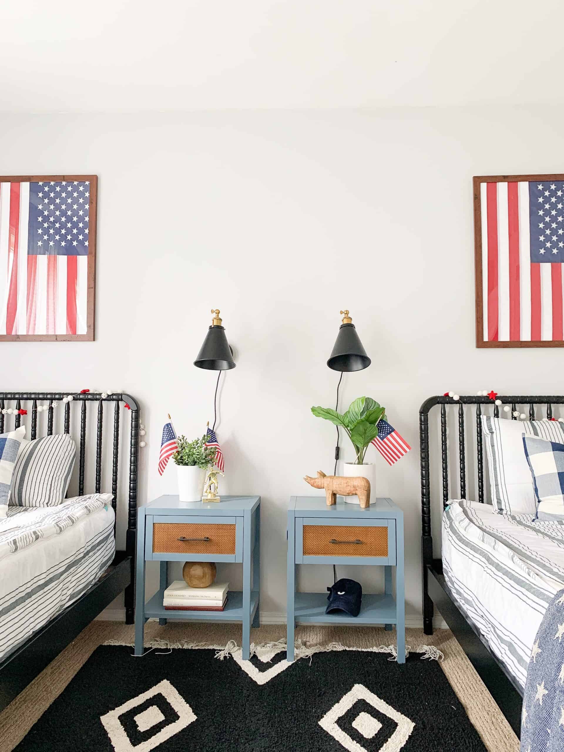 boys room with patriotic touches