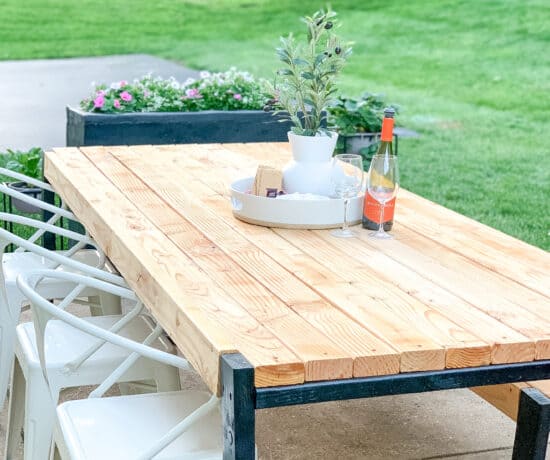 DIY patio Table with wine