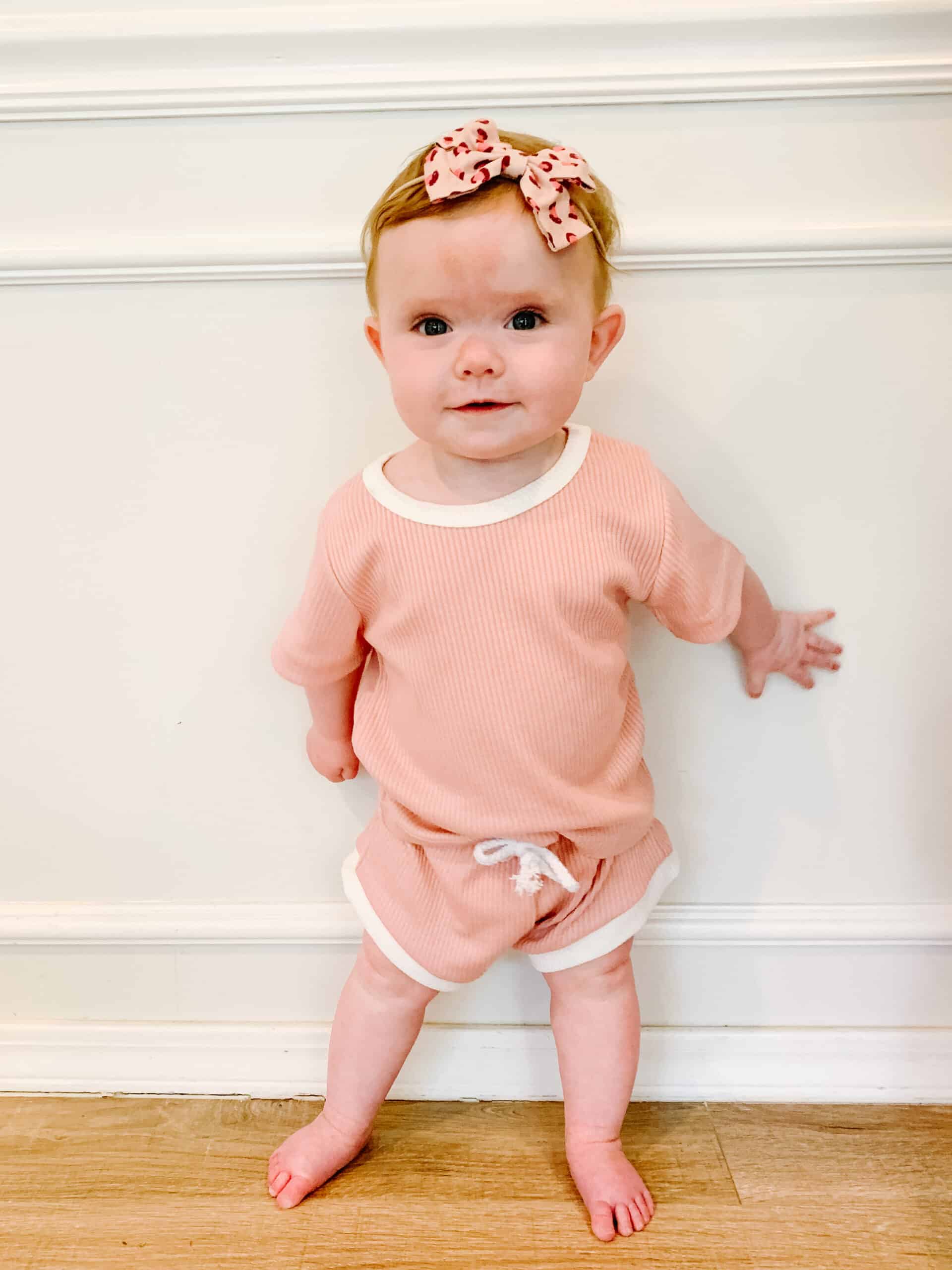 9-month-old-baby-girl-arinsolangeathome