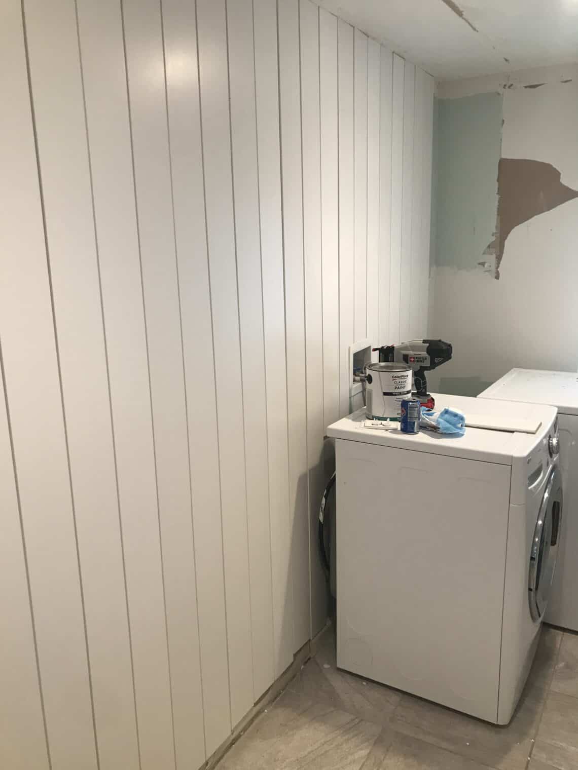 Vertical Shiplap Laundry Room arinsolangeathome