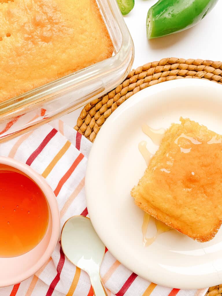 Easy Sweet Cornbread Recipe