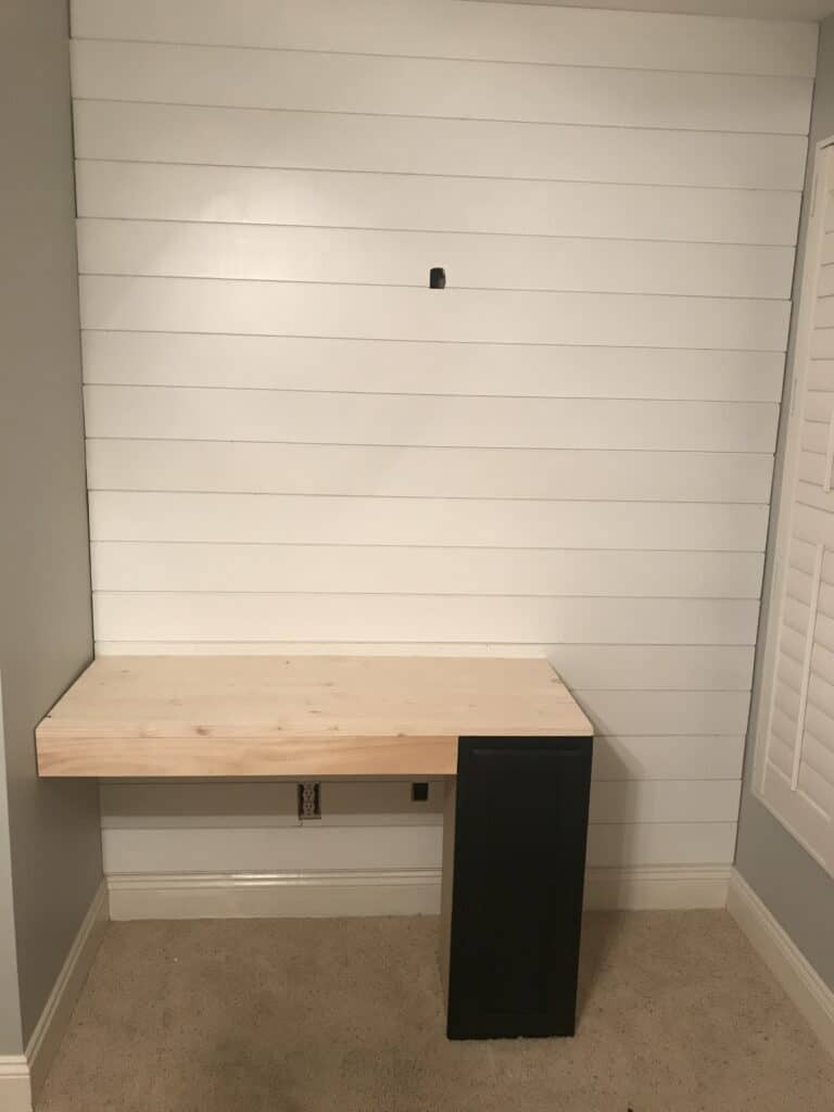 DIY built in desk 