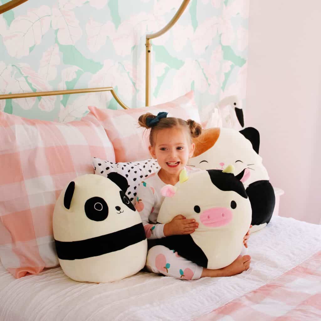 Gifts for 4 Year Old Girls They Will Love - arinsolangeathome