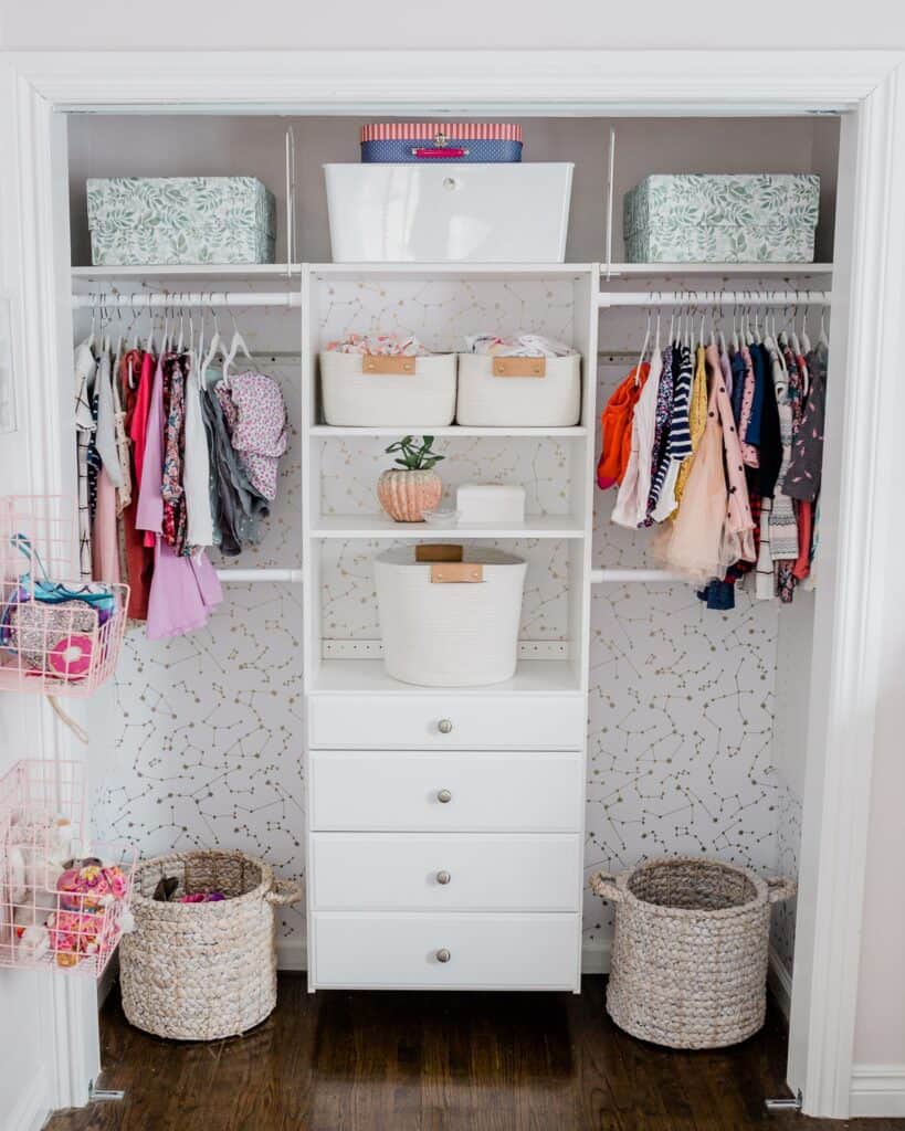 Kids Closet and Clothing Organization Tips and Tricks - arinsolangeathome