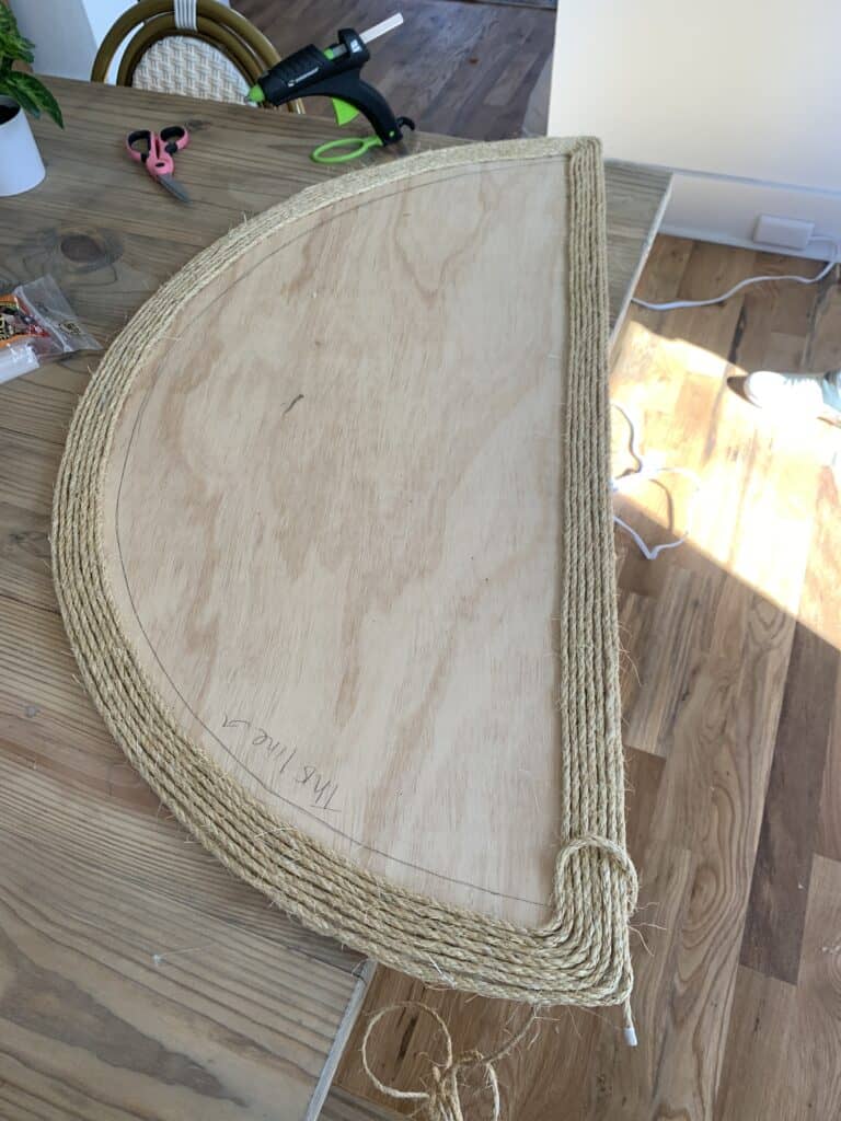 covering wood with sisal rope