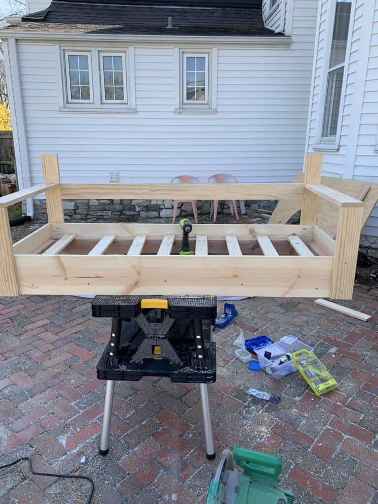 building a diy porch swing 