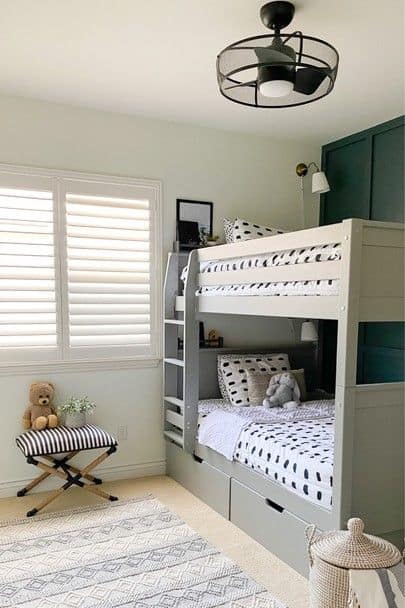 boys bedroom with bunk beds