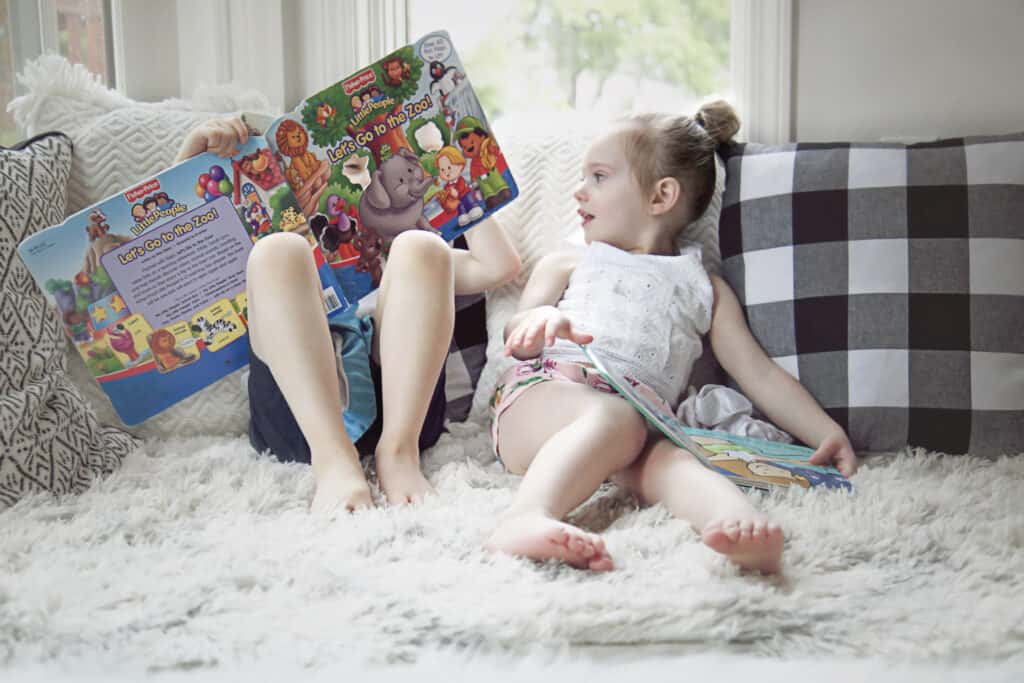 toddlers reading 