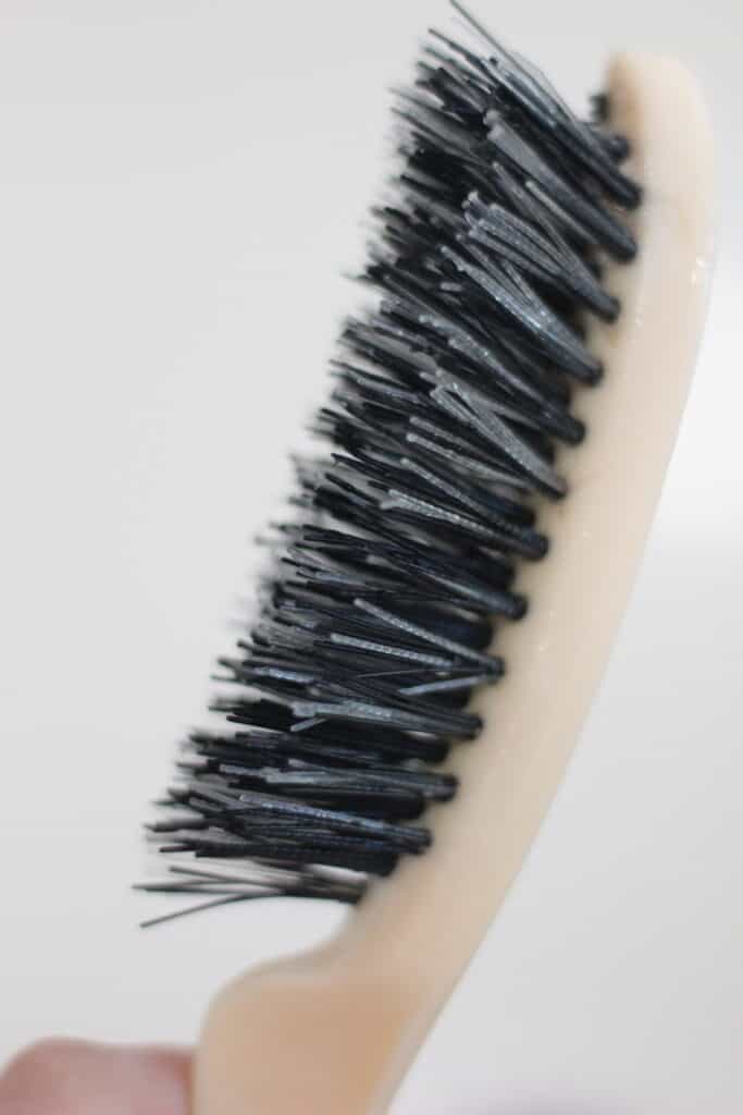 how to clean a hairbrush 