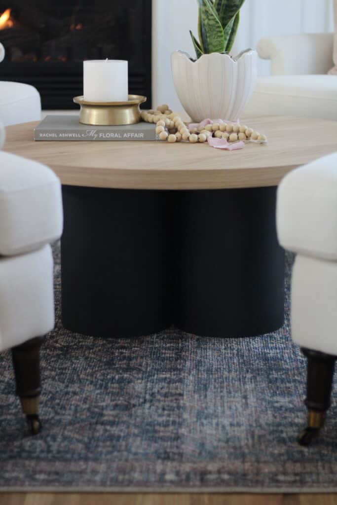 Black and natural wood coffee table 