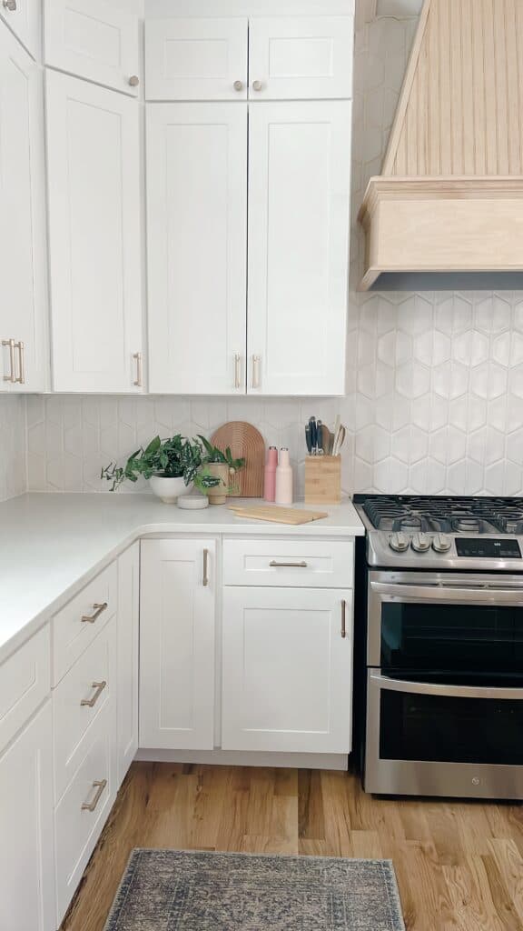 White kitchen with bamboo decor 