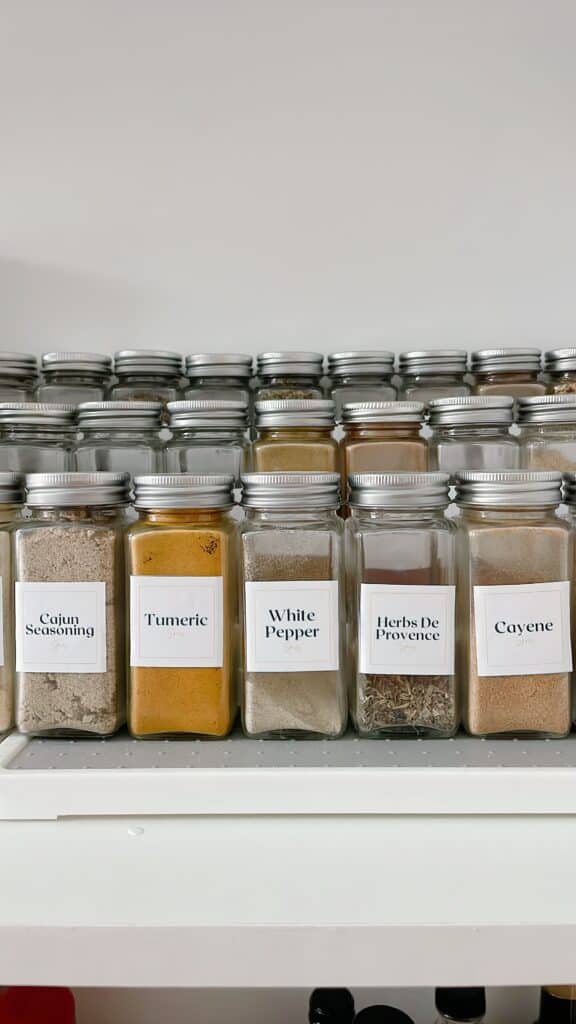 Use These Free Printable Spice Jar Labels to Keep Your Kitchen Organized