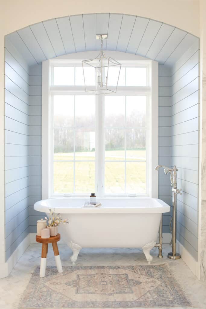 coastal clawfoot tub