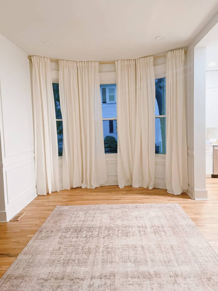 What Curtains Go With White Walls - 20 Ideas