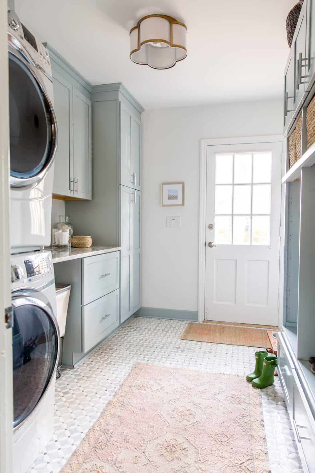 Mudroom Tile Ideas: Design Options For The Best Floor - arinsolangeathome