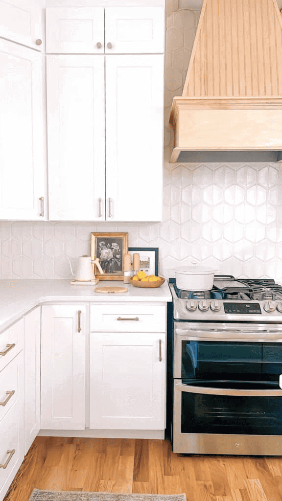 Kitchen countertop with decor
