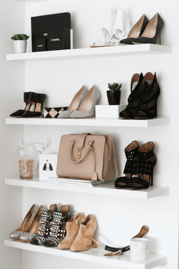 SHoe and purse shelf display