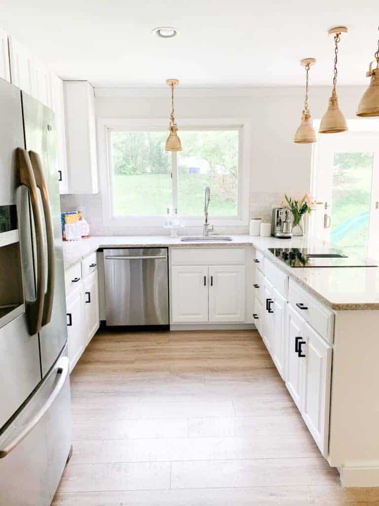White painted kitchen cabinets DIY