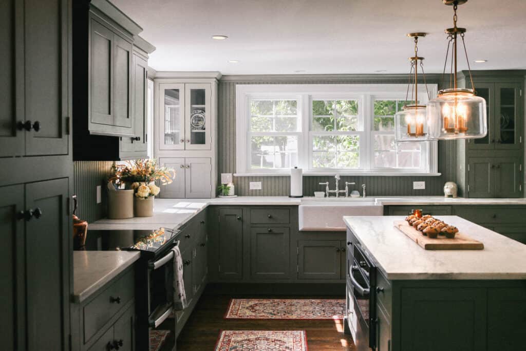 Colonial kitchen in green
