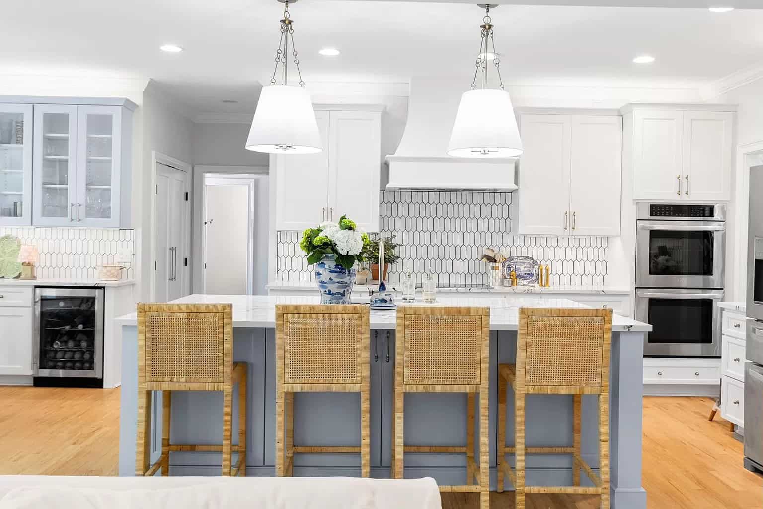 The Best Kitchen Wall Color Ideas With White Cabinets - arinsolangeathome